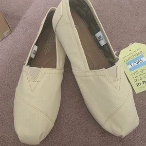 Toms Canvas Shoes, Cream, Size 9.5